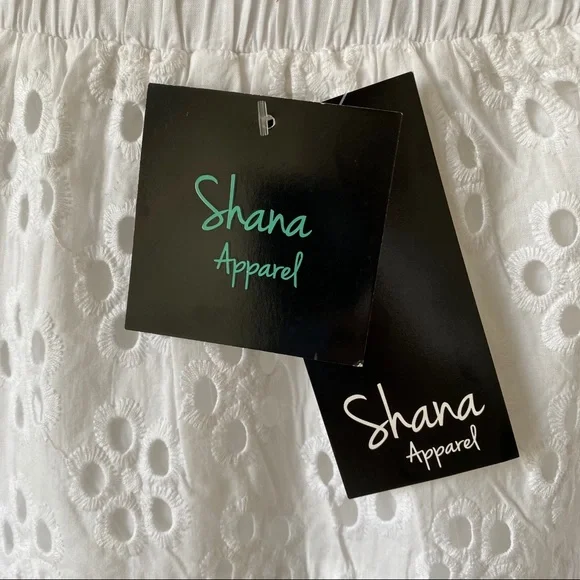 Elegant White Maxi Skirt - Picture 10 of 11